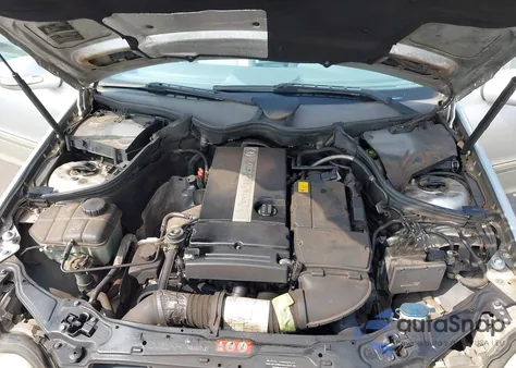 2005 Mercedes-Benz C 230 Kompressor Sport z USA, uszkodzony, nr VIN WDBRF40J65F717107